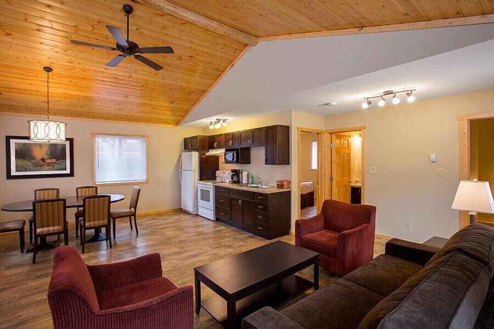 Cabin, 3 Bedrooms, Kitchen - Living Room