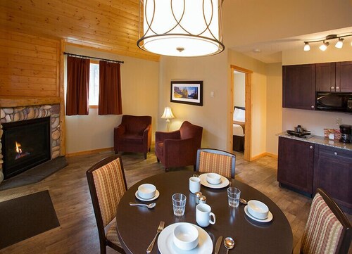 Cabin, 1 Bedroom, Kitchen - In-Room Dining