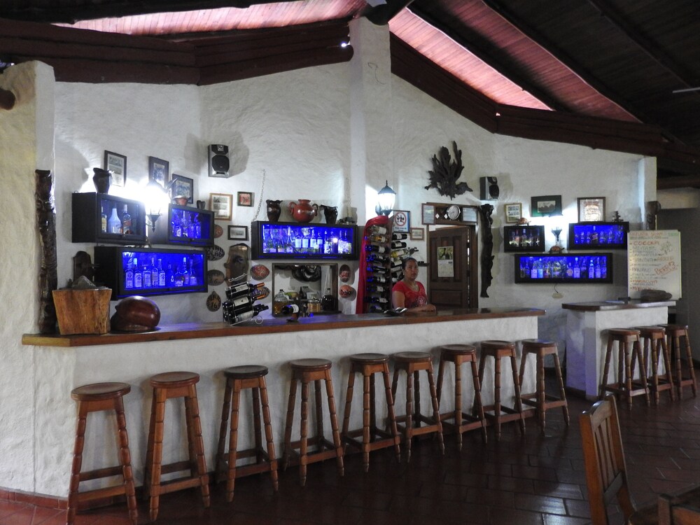 Hotel Bar