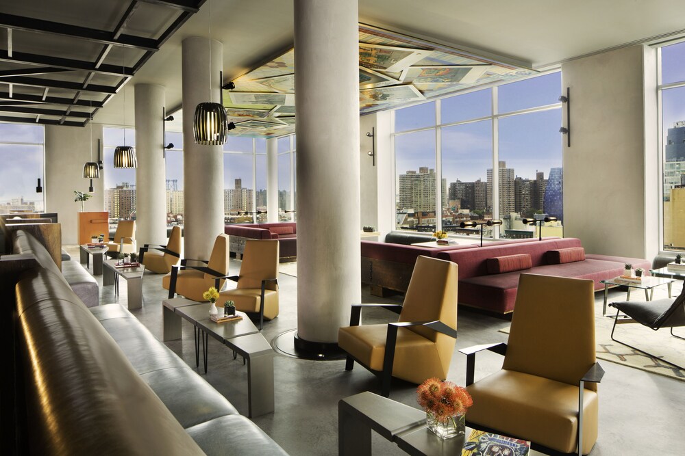 Hotel Lounge