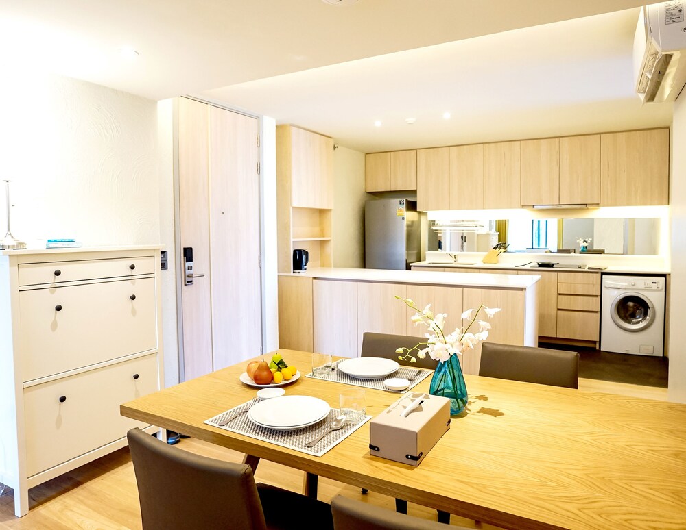 บริการอาหารในห้องพัก (Sea View Suite - 2 Bedroom 95sqm)