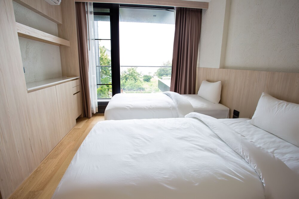 ห้องพัก (Luxury Seaview Corner Suite - 2 Bedroom)
