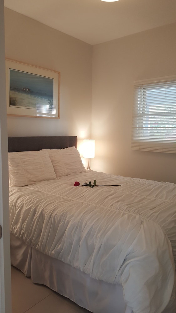 객실 (스위트 (Queen Bed, Bedroom))