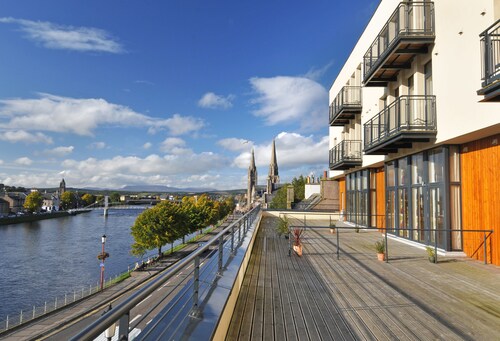 Highland Apartments By Mansley