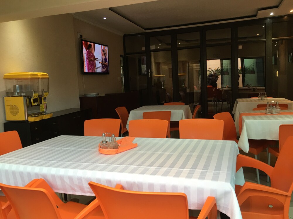 Food Court