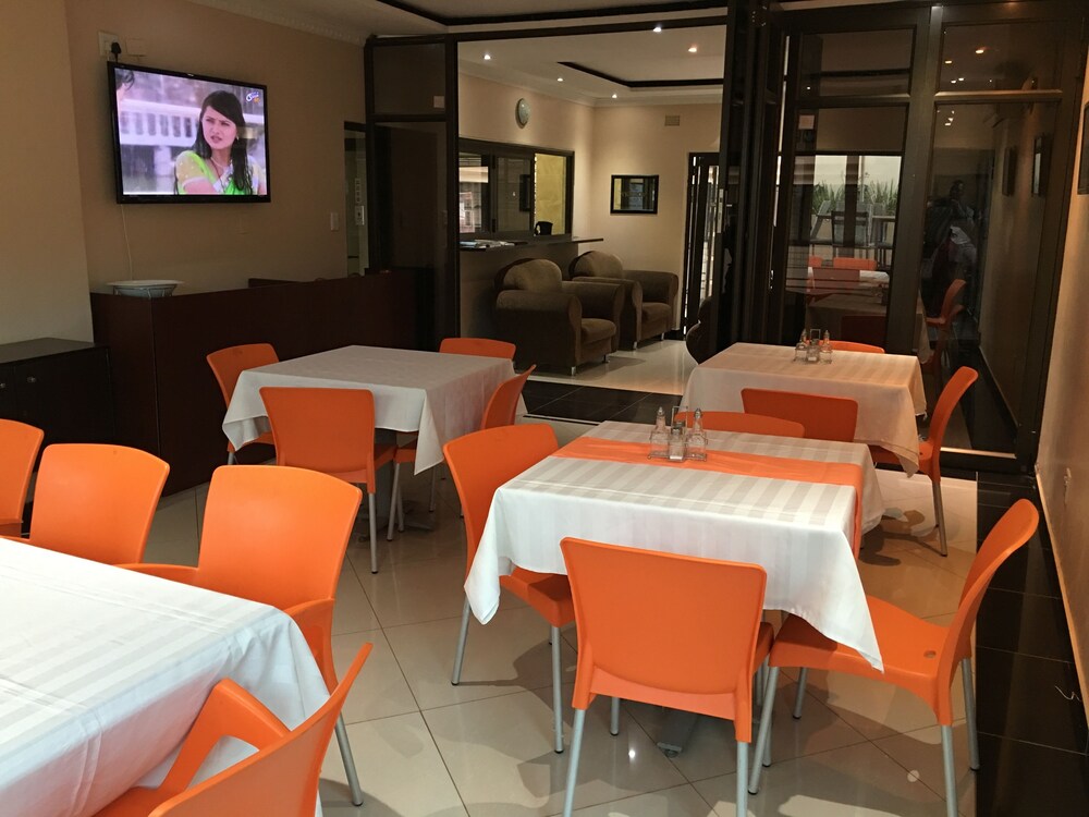Hotel Bar
