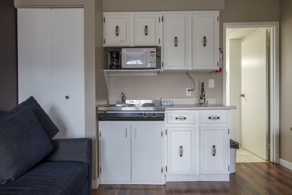 In-Room Kitchenette
