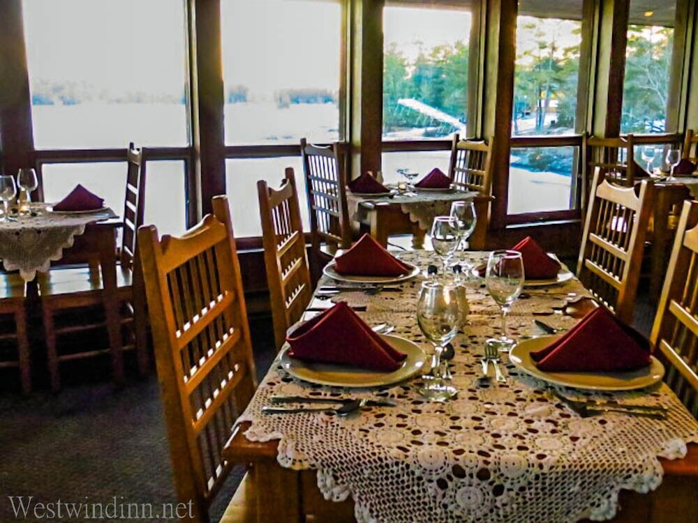 Couples Dining