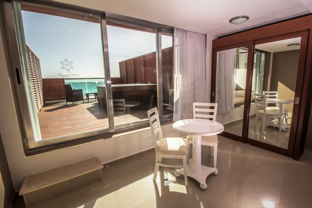 Habitación: Suite junior, bañera de hidromasaje