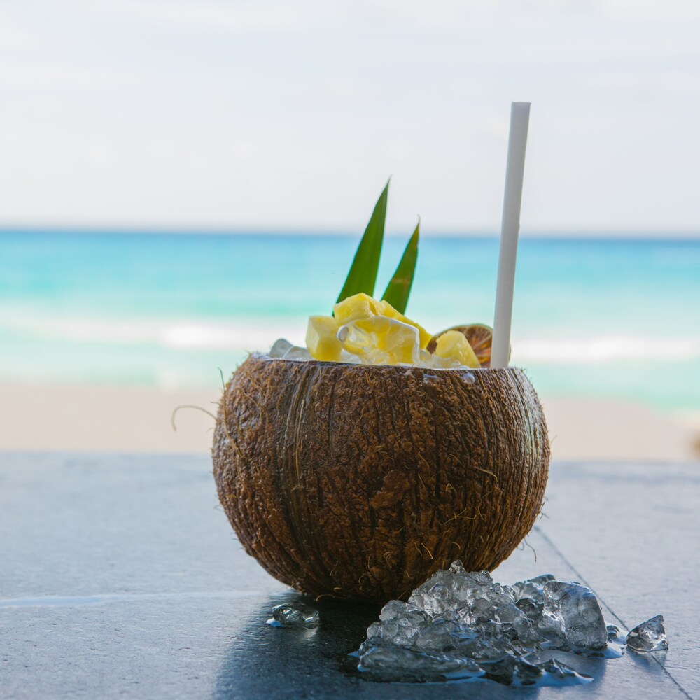 Bar (on property), Ocean Dream Cancun by GuruHotel