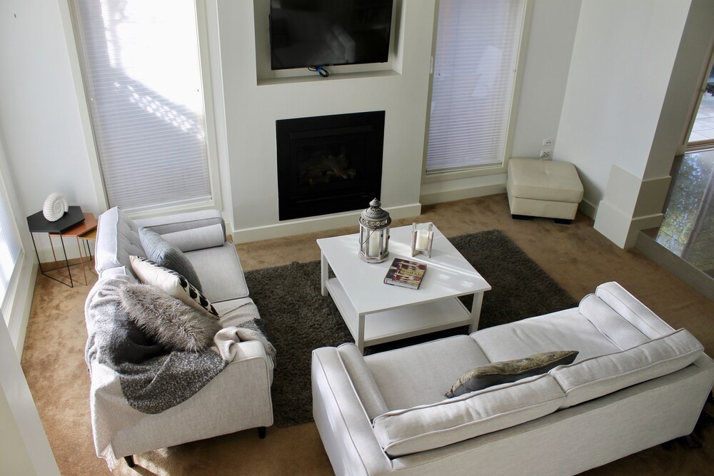 Three Bedroom Apartment - Mitchell