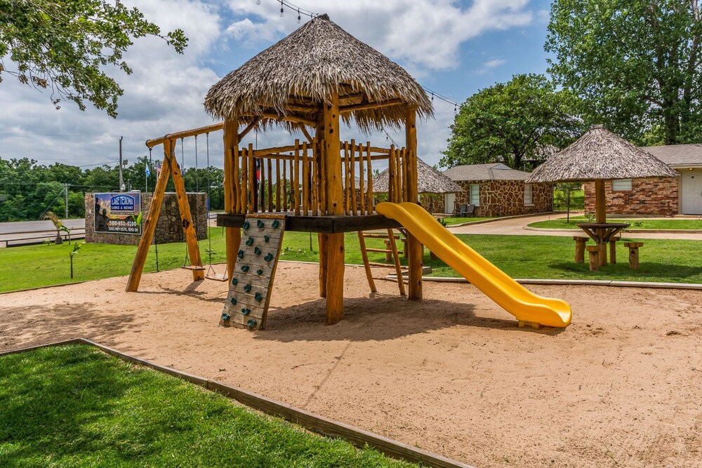 Childrens Play Area - Indoor