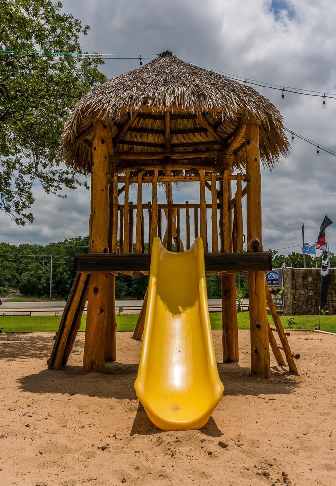 Childrens Play Area - Outdoor
