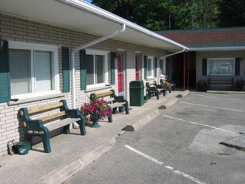 J&J Motel
