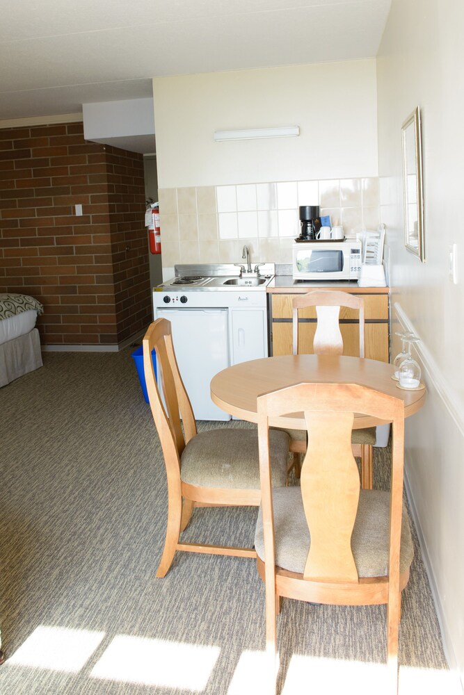 In-Room Kitchenette