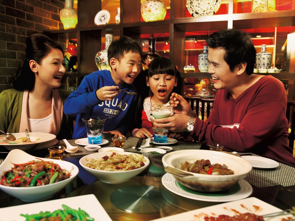 Family Dining