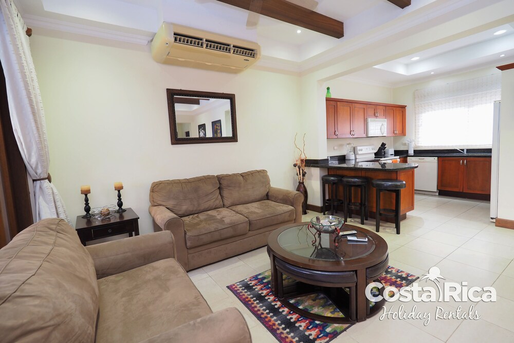 거실 공간 (Apartment, 2 Bedrooms (Condominio 11))