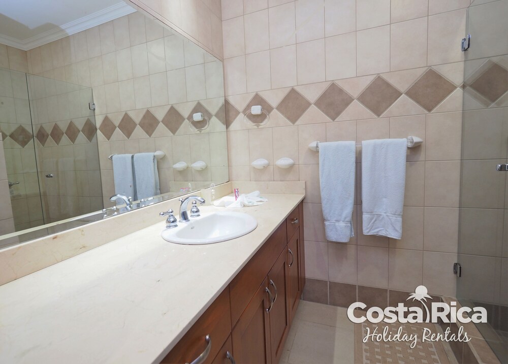 욕실 (Apartment, 2 Bedrooms (Condominio 11))