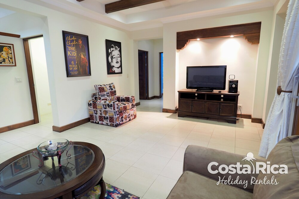 거실 (Apartment, 2 Bedrooms (Condominio 11))
