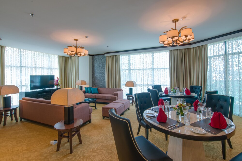 Executive Lounge