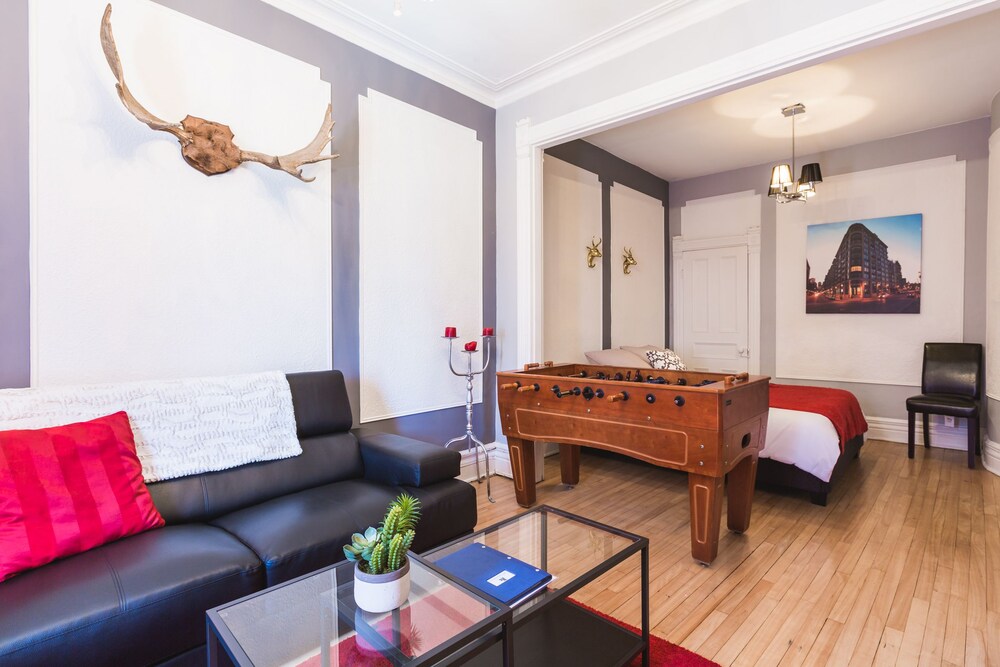 City Apartment, 2 Bedrooms, Terrace - Living Area