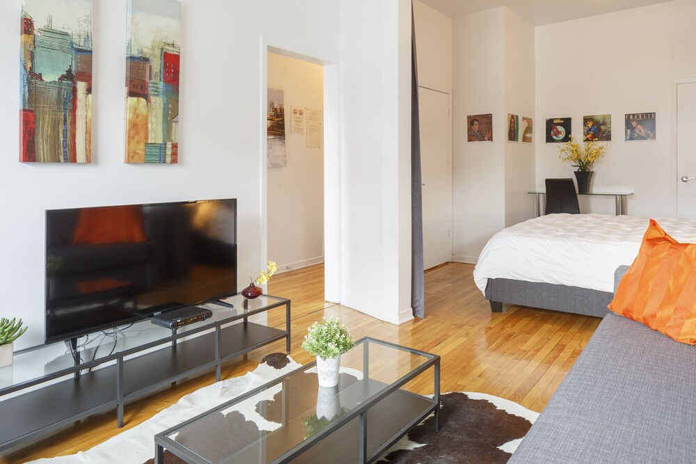 Comfort Apartment, 2 Bedrooms, Terrace - Living Area