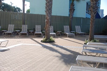 Sundeck