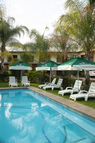 Palm Valley Inn