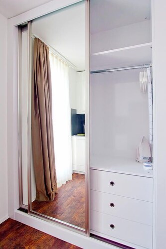 Zimmer (Apartment)