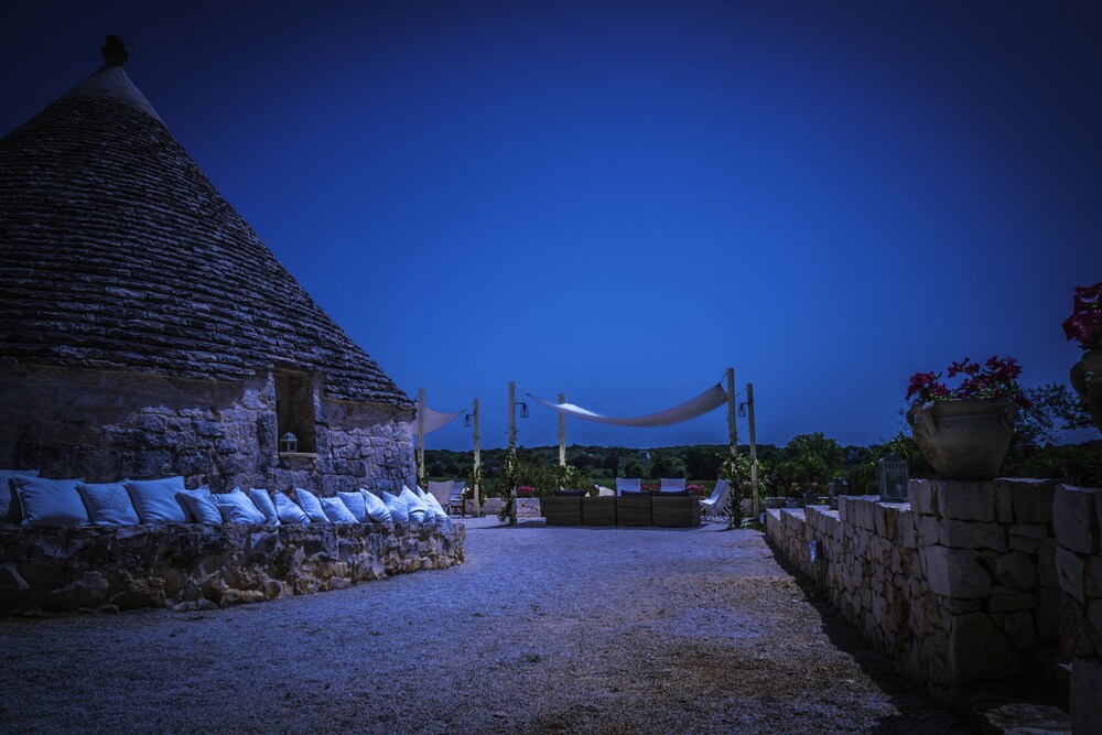 Facciata hotel (sera/notte)