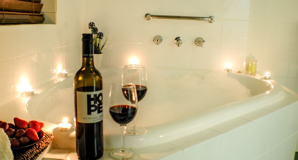 Jetted Tub