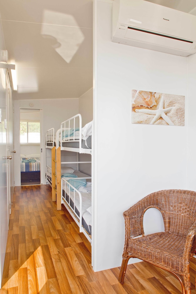 Standard Cabin, 1 Bedroom, Sea View - Guestroom