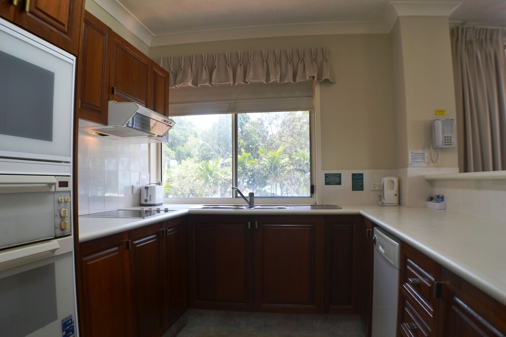 Cucina in camera (Appartamento, 3 camere da letto, bagno in camera, vista mare)
