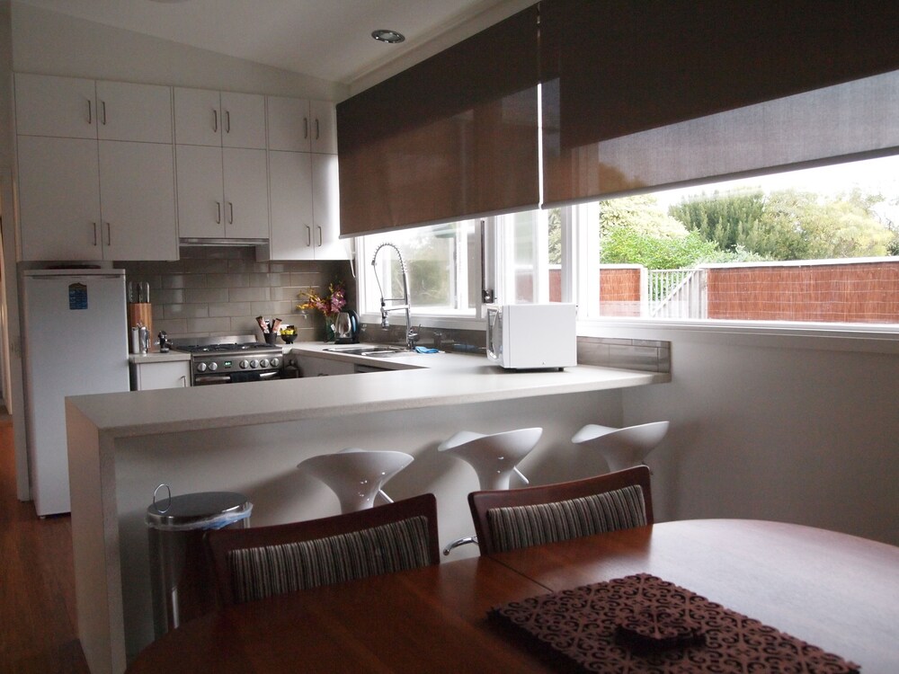 Townhouse 99 - In-Room Kitchen