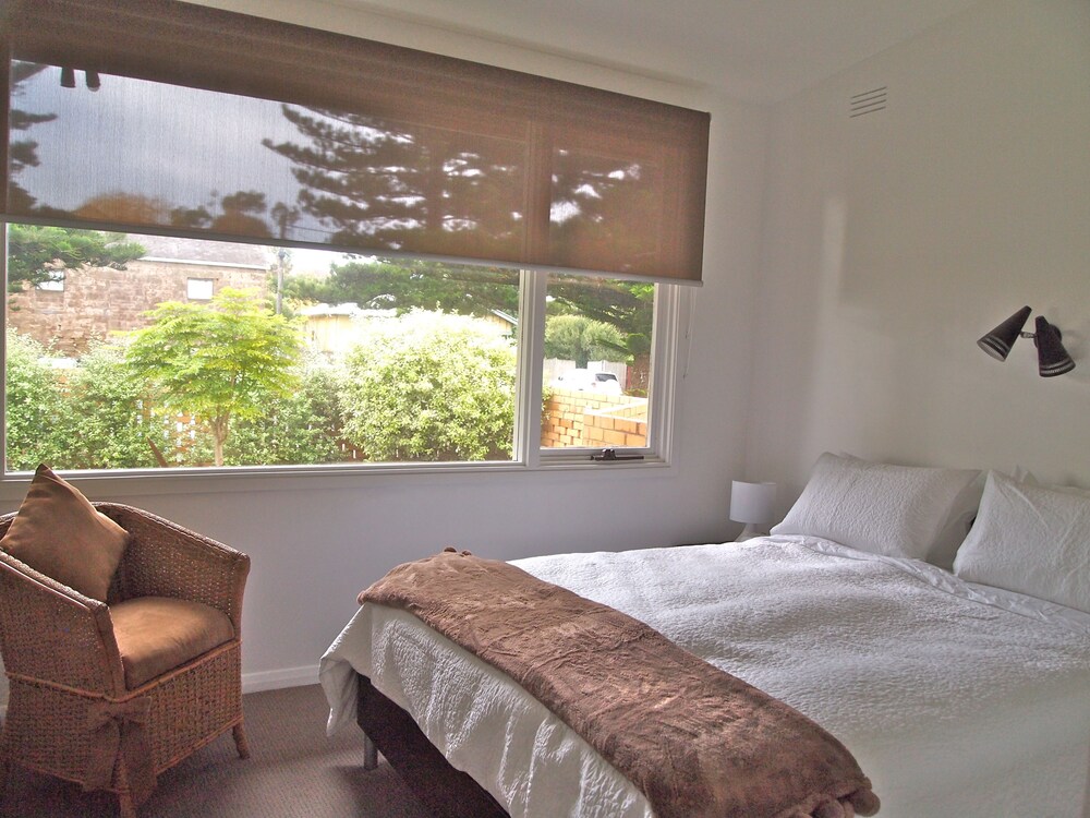 Townhouse 101 - Guestroom