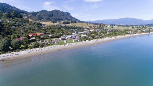 Pohara Beach TOP 10 Holiday Park