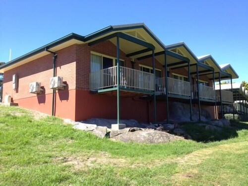 Tenterfield Golf Club Fairways Lodge