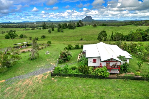 Avalon Noosa Farm Cottages