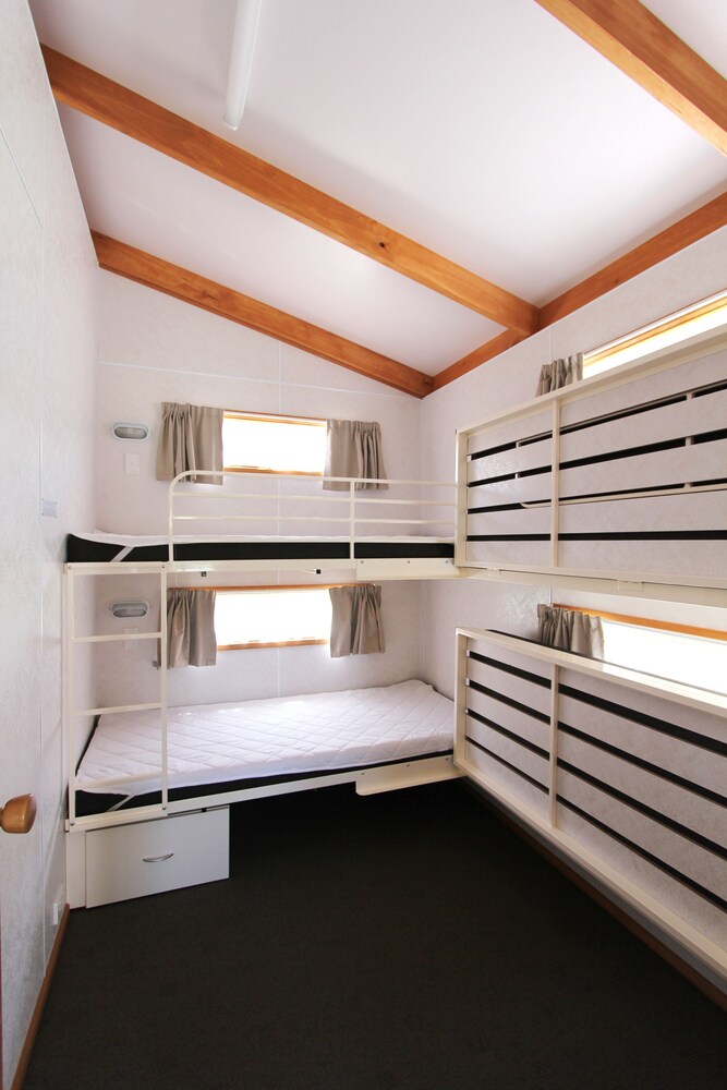 リビング エリア (スイート (Beach View Cabin sleeps 6))