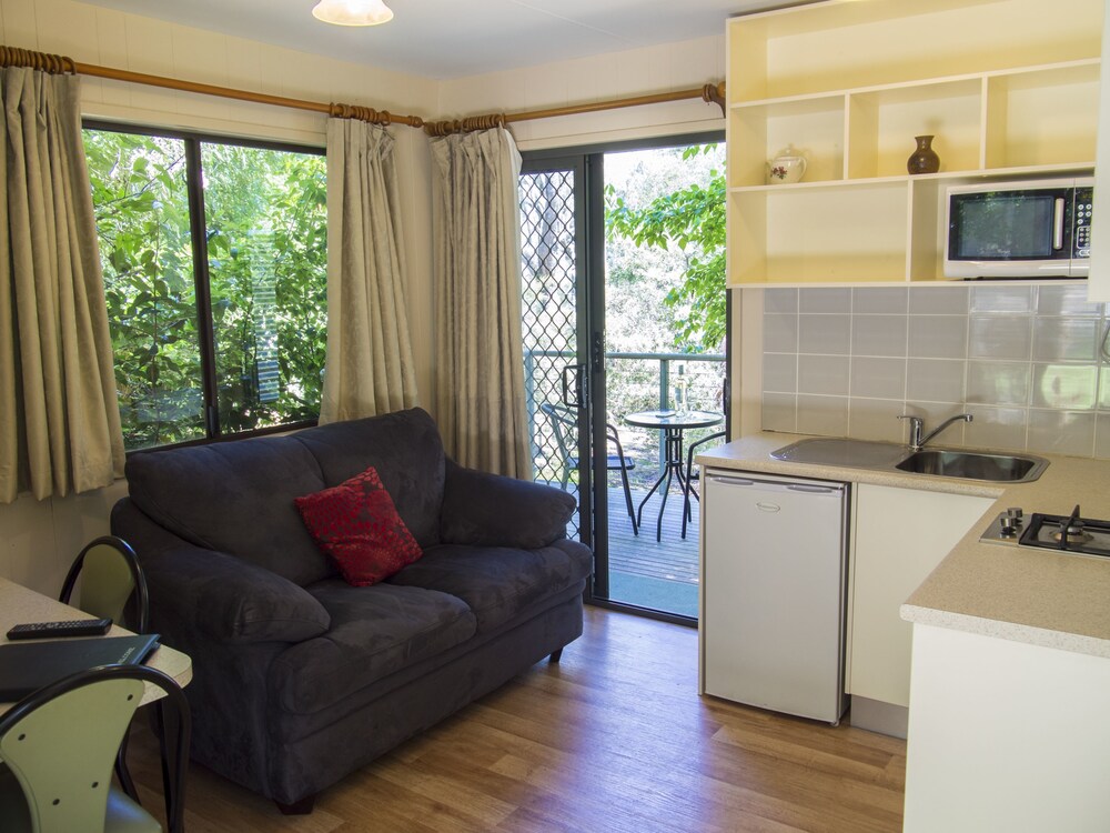 객실 내 주방 (스탠다드룸, 금연, 주방 (Riverview Cedar Cabin))
