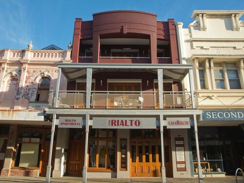 Rialto Apartments