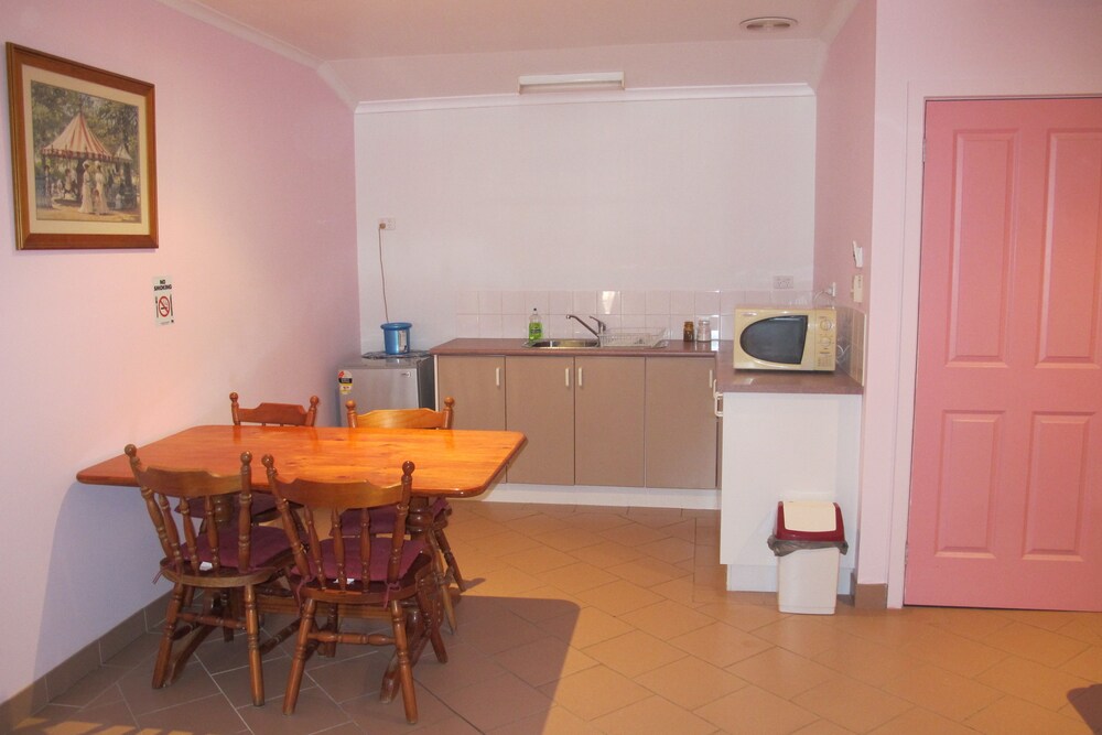 Deluxe Twin Room, 2 Queen Beds, Garden Area - In-Room Kitchen
