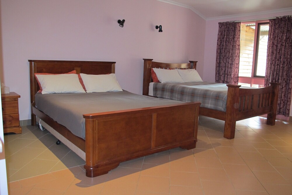 Deluxe Twin Room, 2 Queen Beds, Garden Area - Guestroom