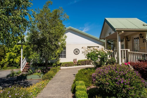 Yarra Gables