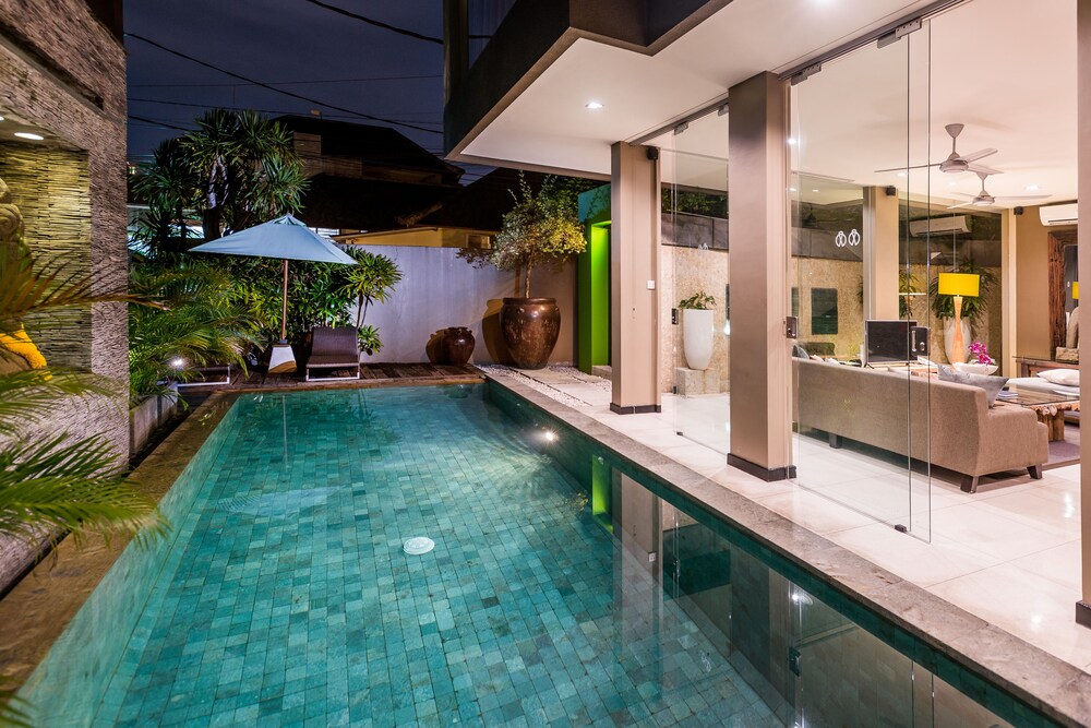 Junior Suite, Private Pool - Guestroom View