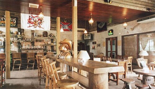 Hotel Bar