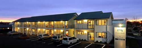 Lincoln Motel