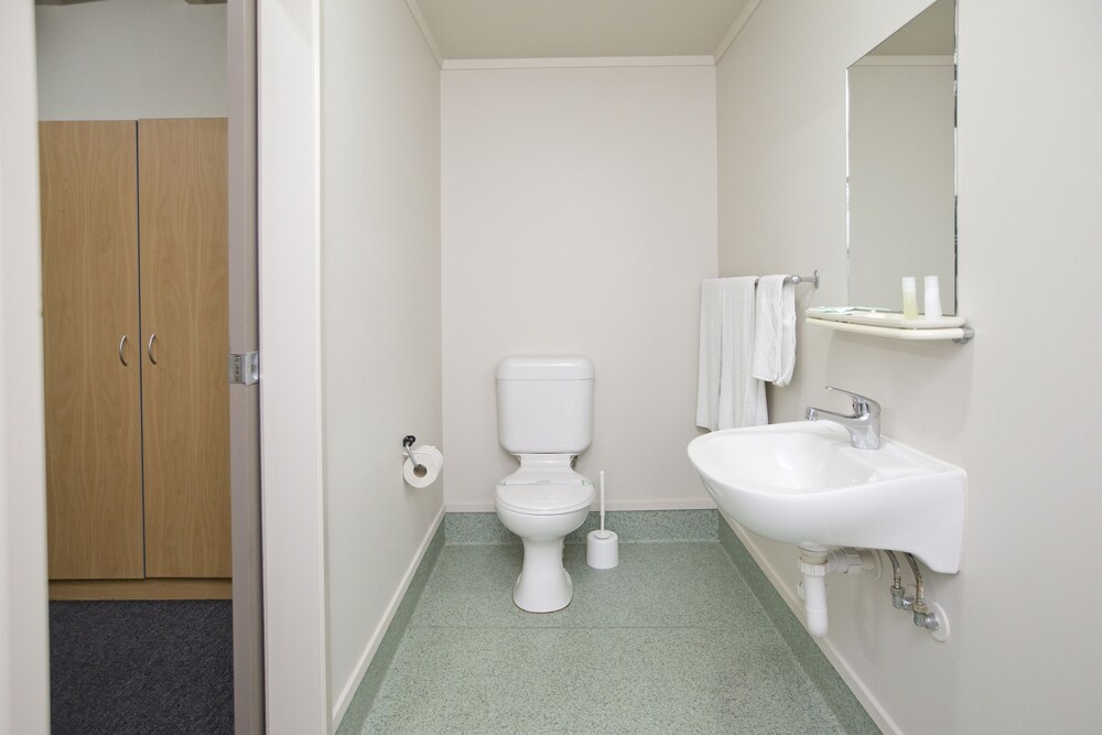 Double Room - Bathroom