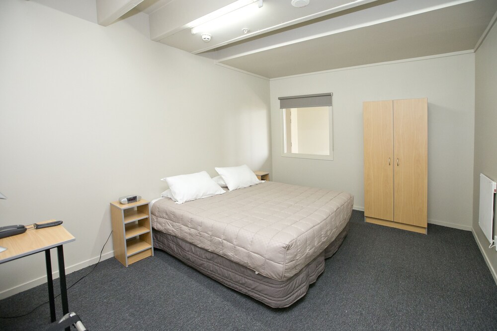 Apartment, 2 Bedrooms - Guestroom