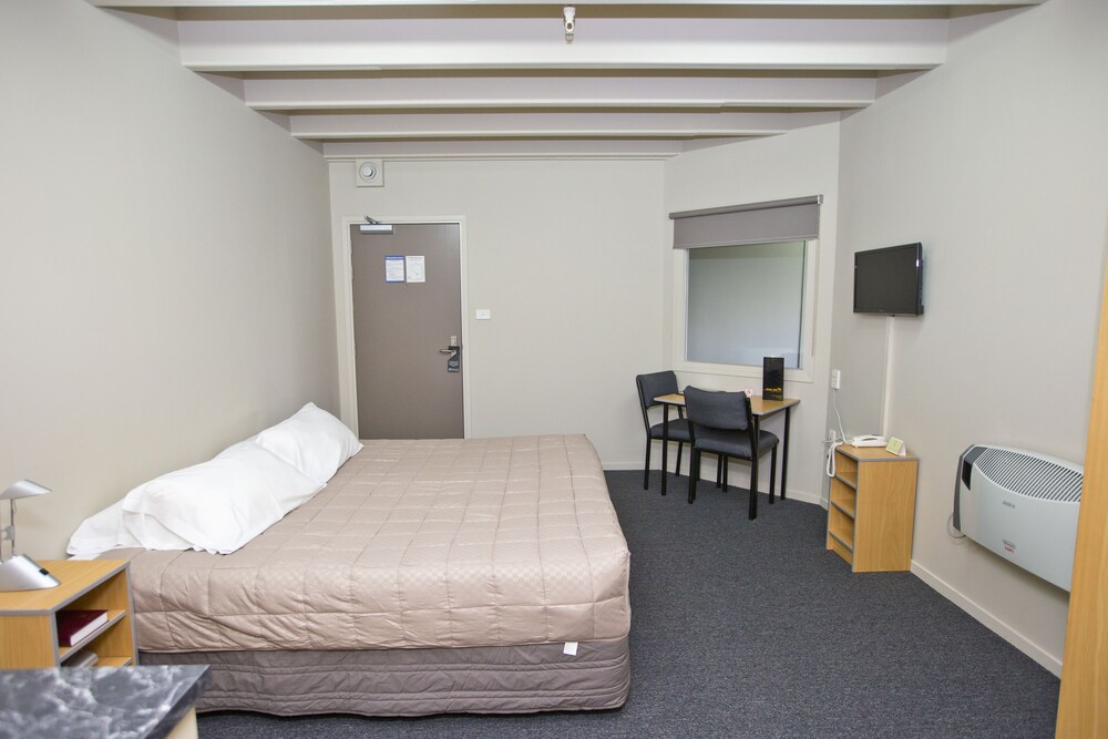 Double Room - Guestroom